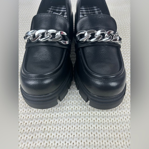 New Without Box Dirty Laundry Nirvana Heeled Loafers, Size 7.5 M - Picture 2 of 12